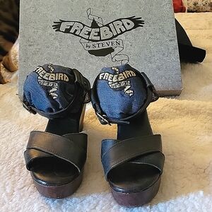 Freebird black OG platform sandels.
